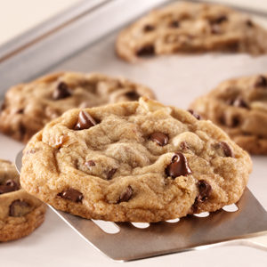 Thoughtfully Gourmet, Cookie Skillet Baking Kit, Made with Nestle