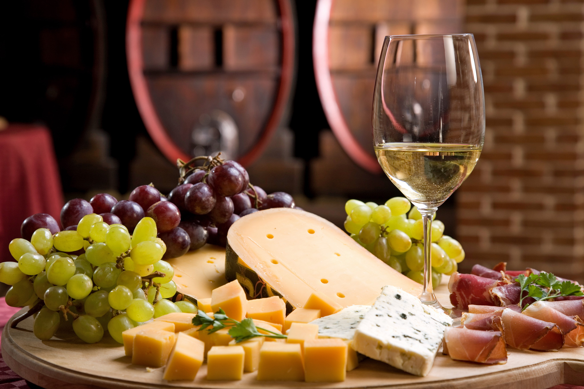 Bacchus – A European Wine & Cheese Specialty Market Set to Open Mid December