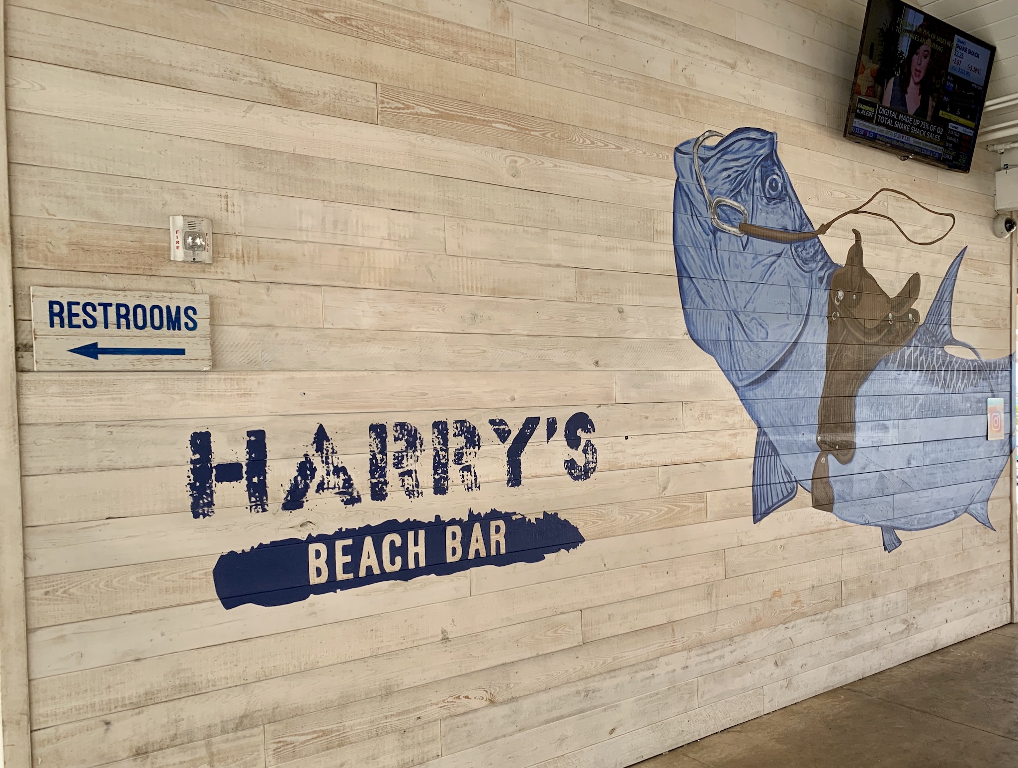 Harry's Beach Bar logo
