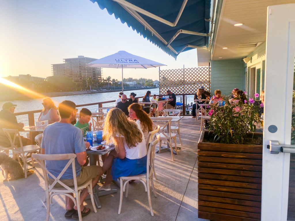 Buoy’s Waterfront Bar & Grille Offers Relaxed Beach Dining