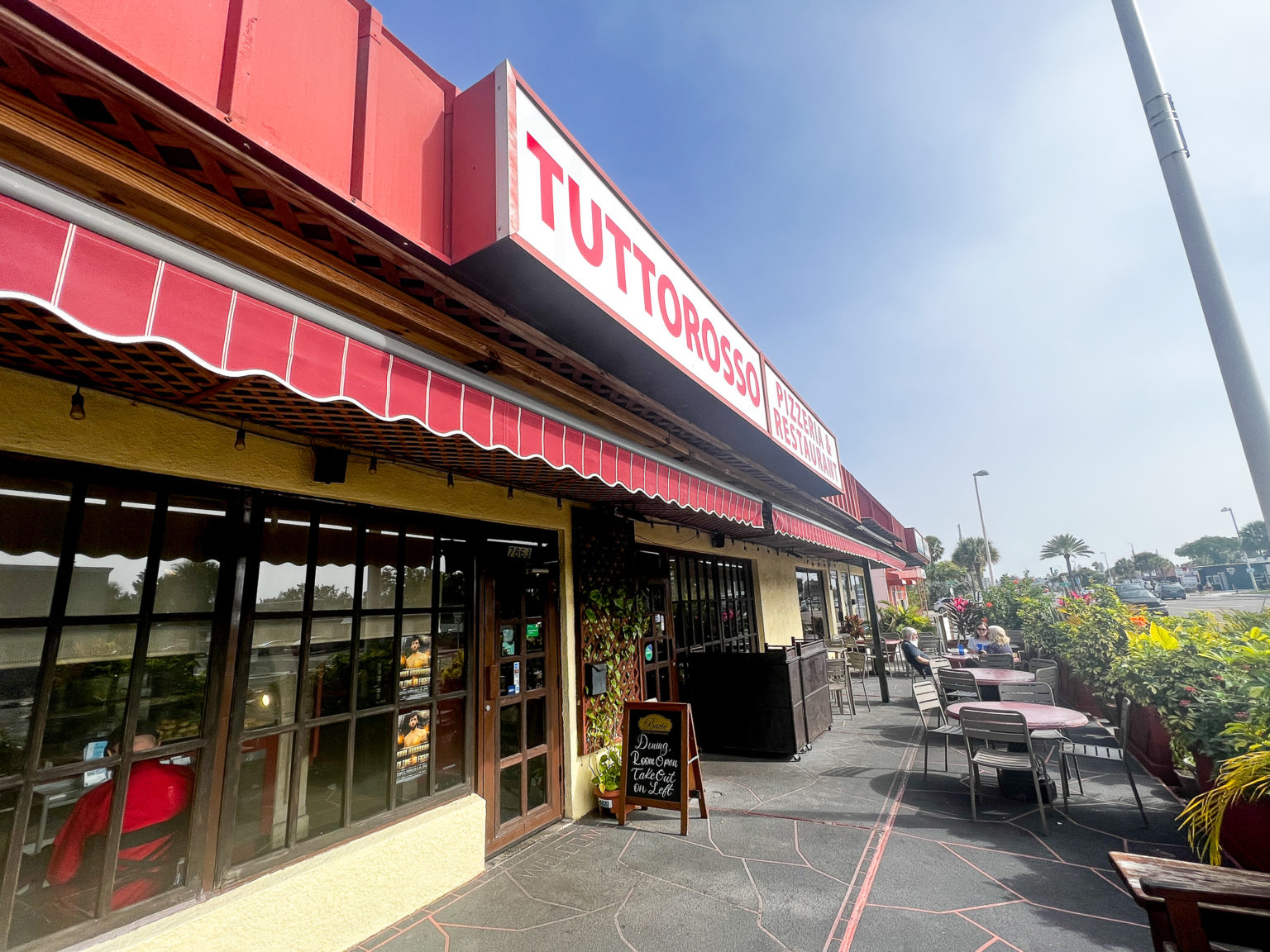 Tuttorosso A St. Pete Beach Treasure for Casual Italian Dishes and Pizzas