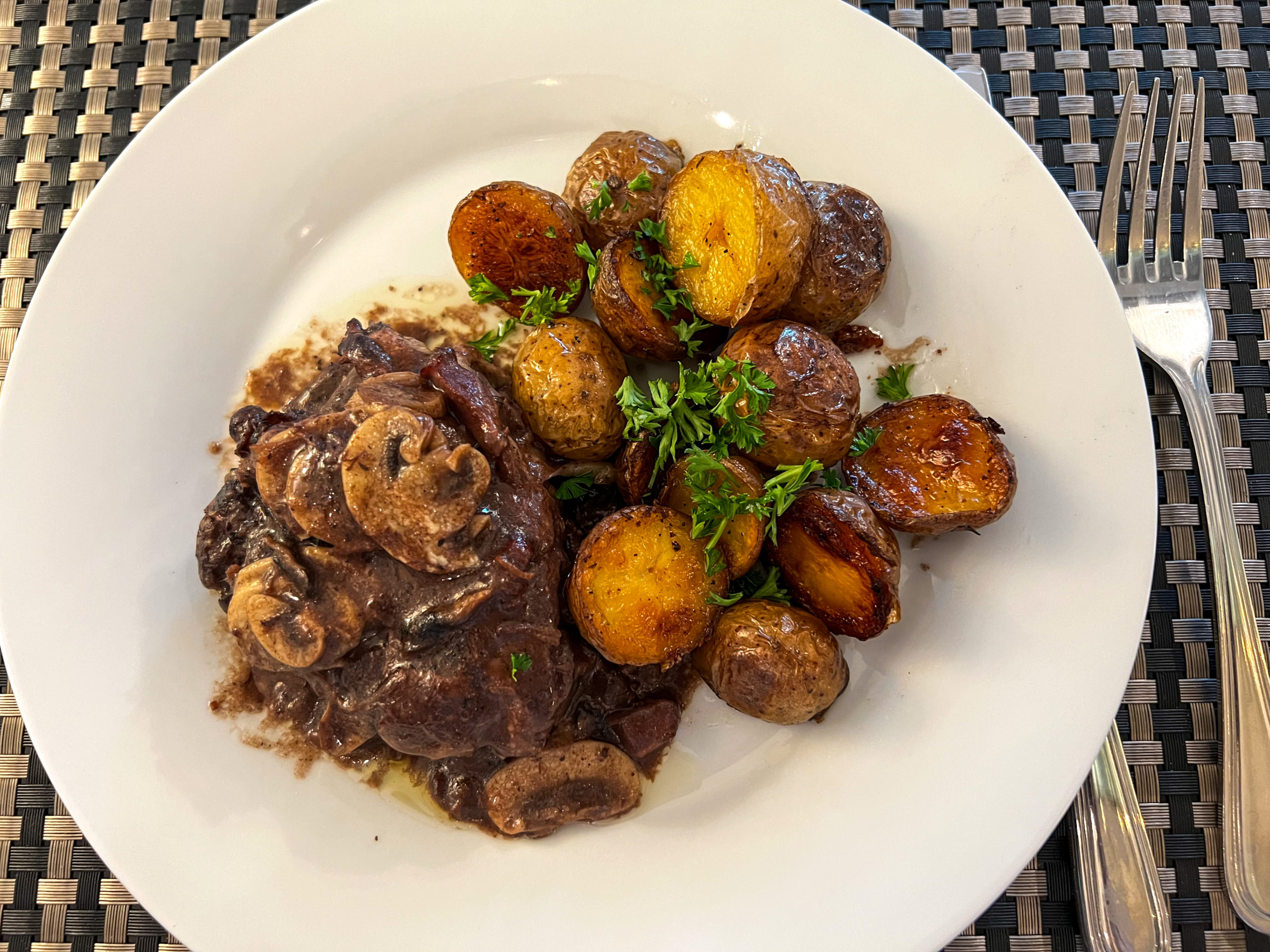 Sizzling Skillet-Seared Cajun Inspired Chicken with Shiitake, Braised  Tomato and Onion - Inspired Edibles