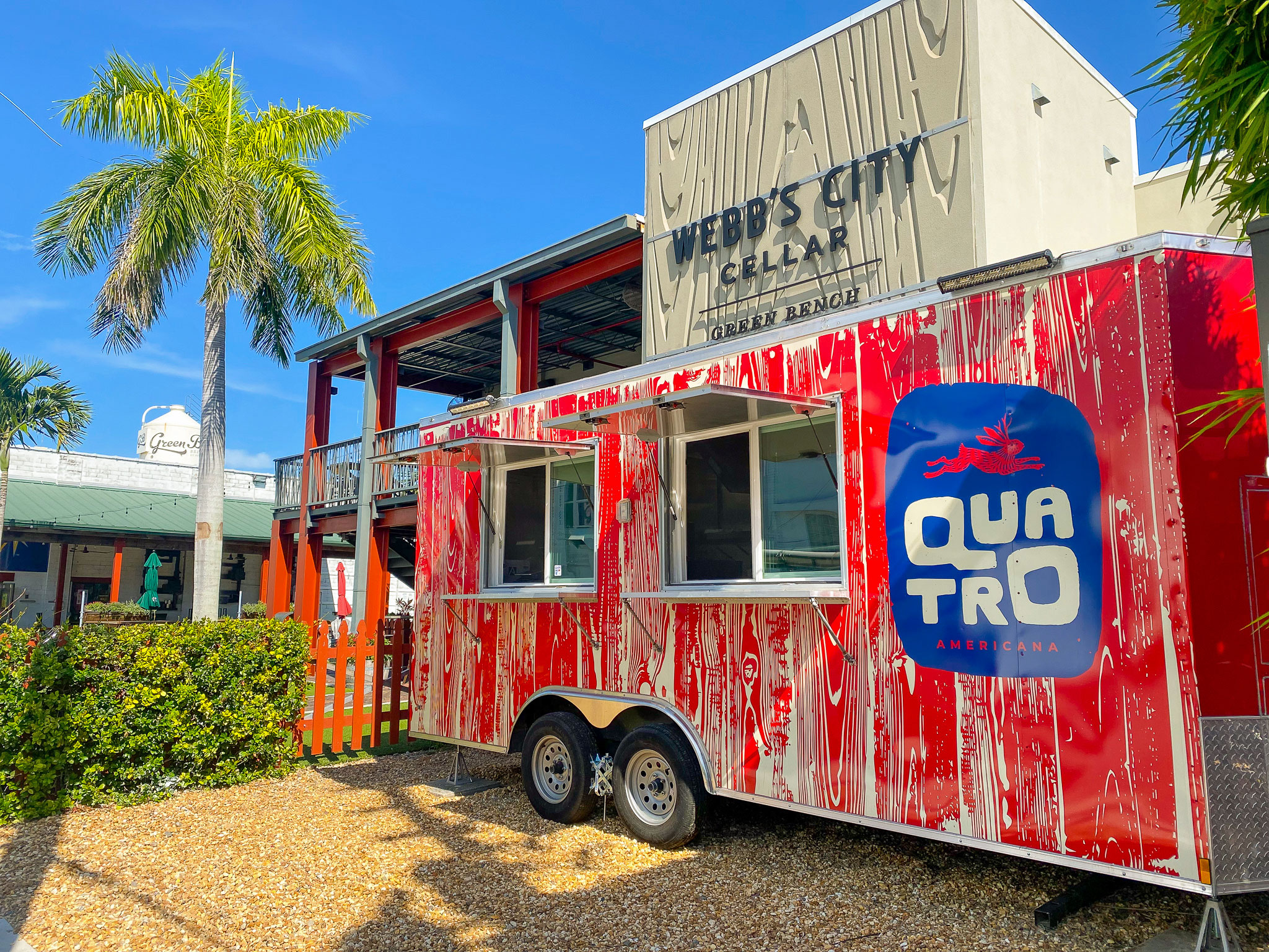 Quatro Food Truck