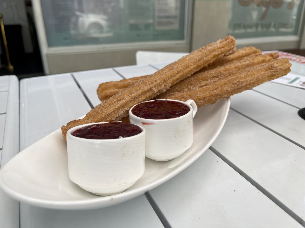 Cap’s Steamer Bar & Grill The Best New Al Fresco Dining in Downtown