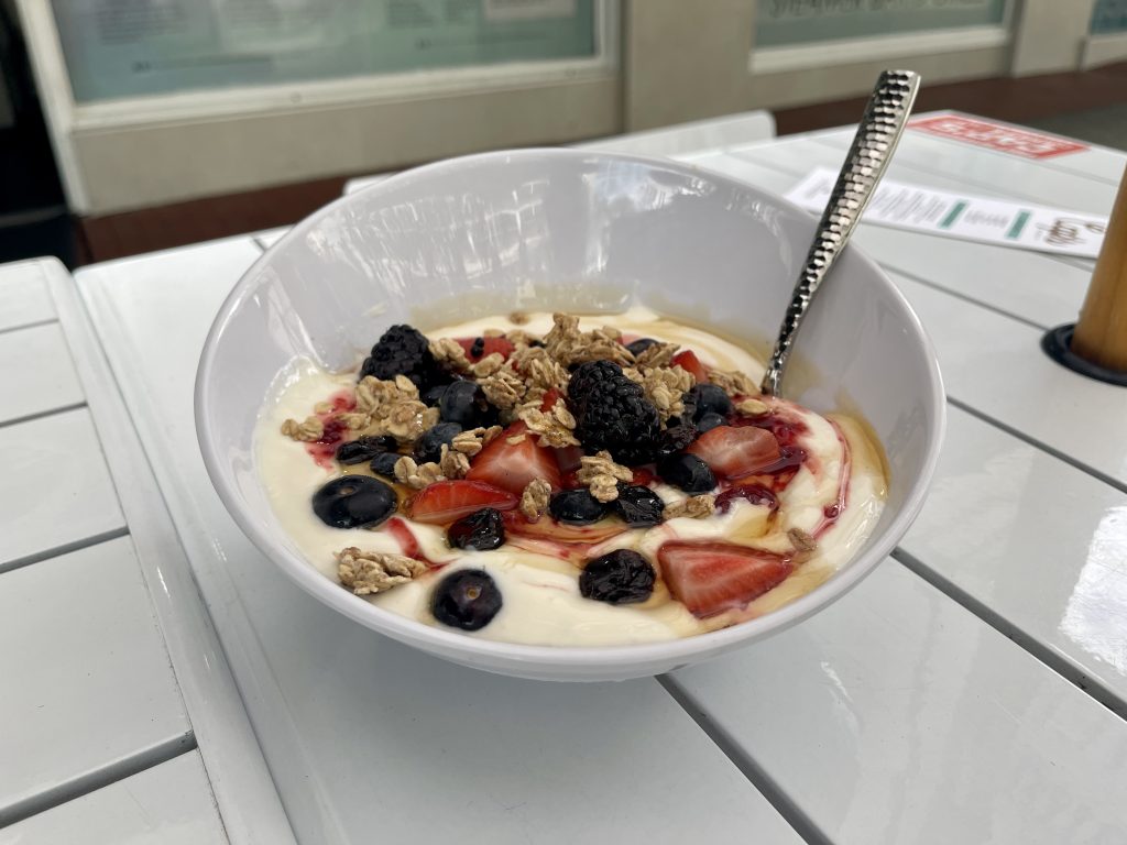 Cap’s Steamer Bar & Grill The Best New Al Fresco Dining in Downtown