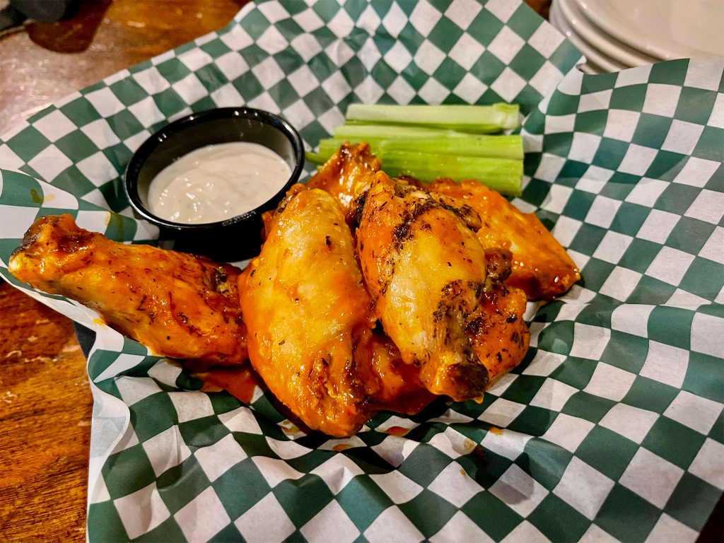 Best Wings In St Petersburg FL 2023   McArthurs Hot Wings 1024x768 